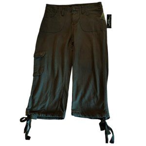 Faded Glory Dark Olive 5 Pocket Cargo Capri Jeans with Tie Bow at Hem Size 6 NWT